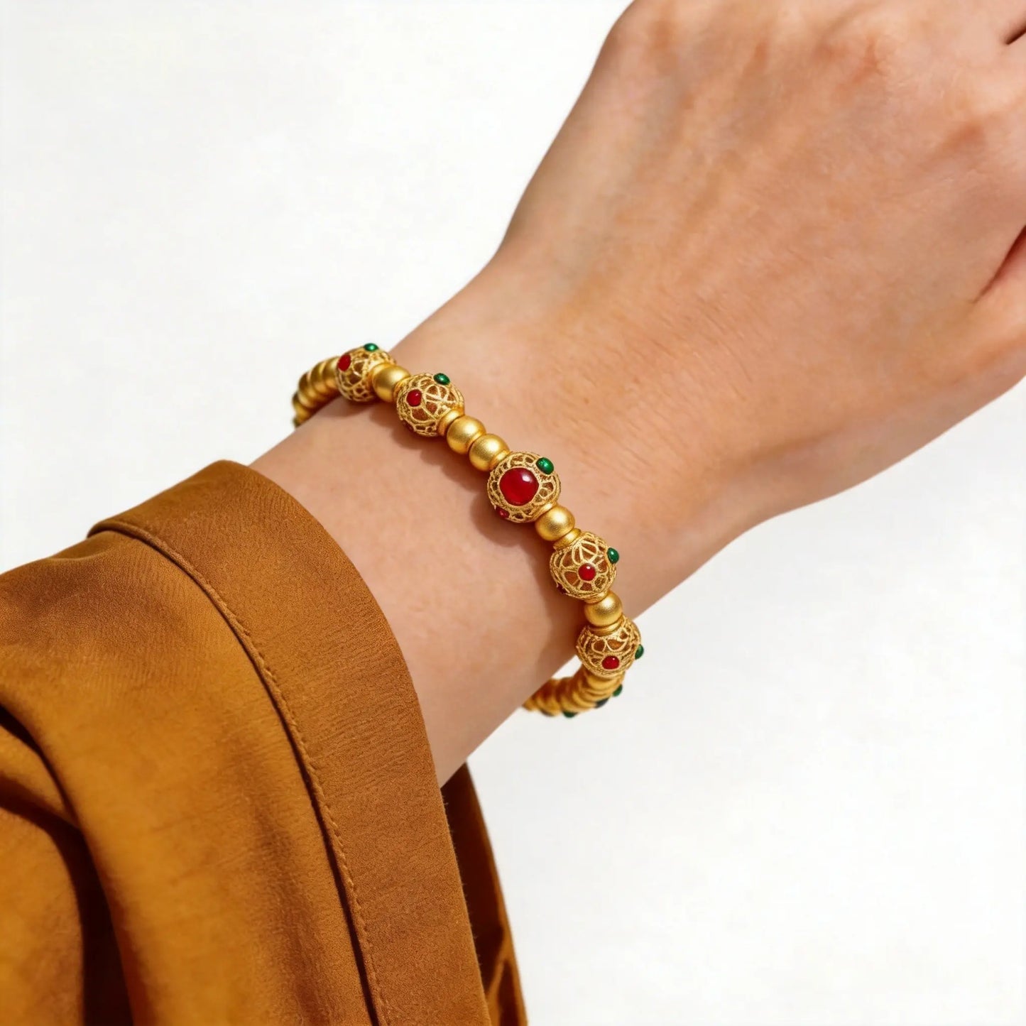 Ancient Sand Gold Traditional Inlaid Filigree Enamel Hydrangea Round Bead Bracelet